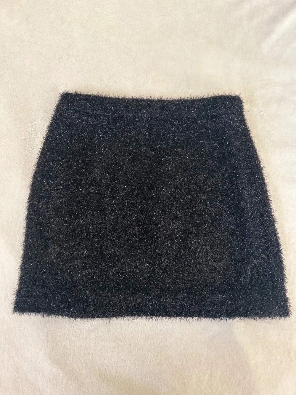 Kate Spade black fuzzy shimmer Robbie mini skirt